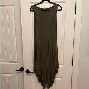 Elegant Olive Green Sleeveless Dress